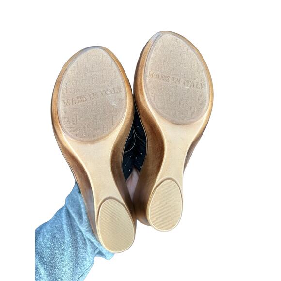 Italian Shoemakers Black Rhinestone Embellished Beachy Resort Wedge Size 7 - Picture 8 of 9